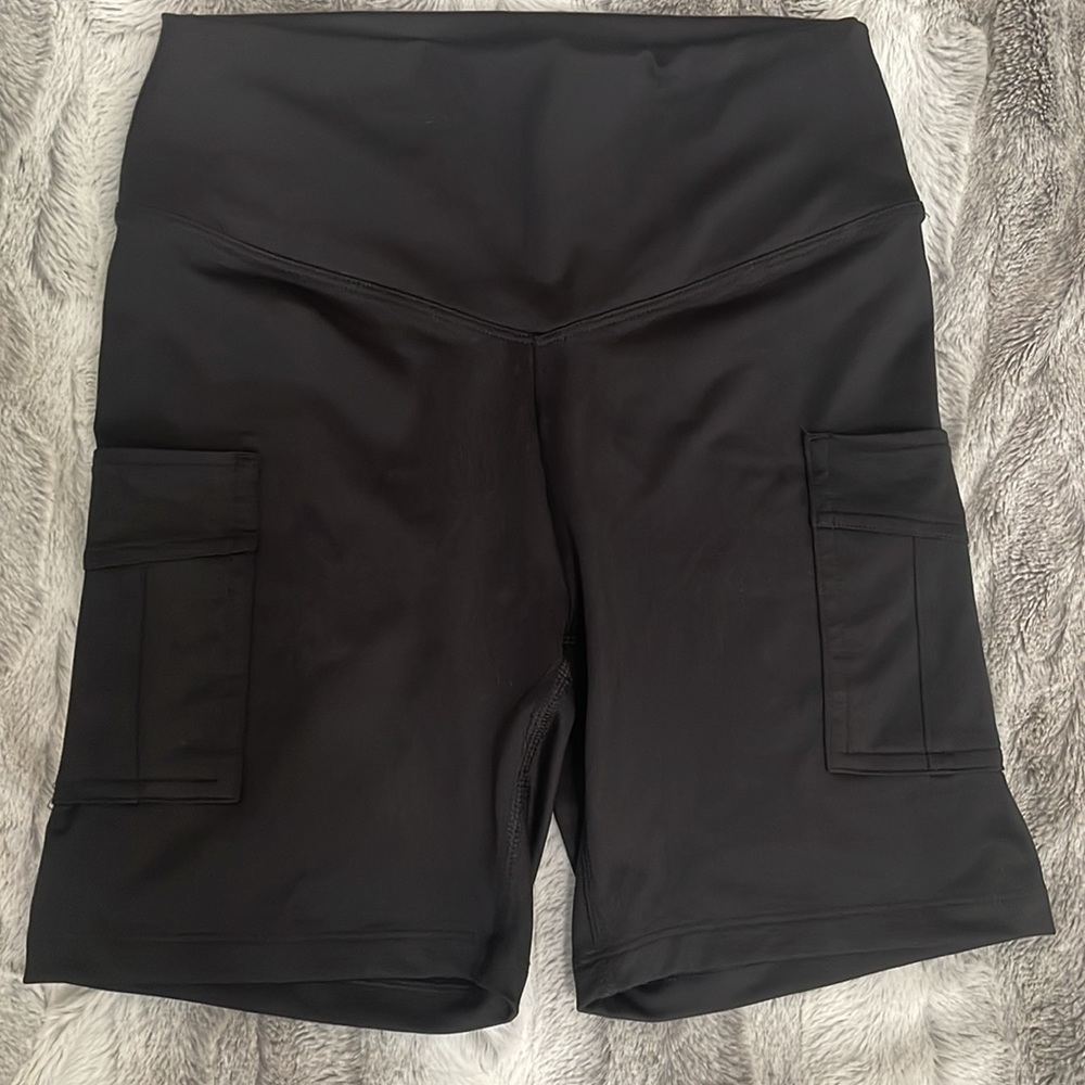 Pink bike shorts with side pockets